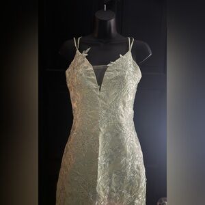 Sage Green, High School Homecoming Dress Short w/ Sequins - Size 6 Light green